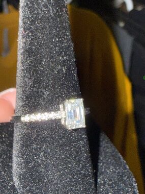 Moissanite (S925) 1.0 ct retail $399.00